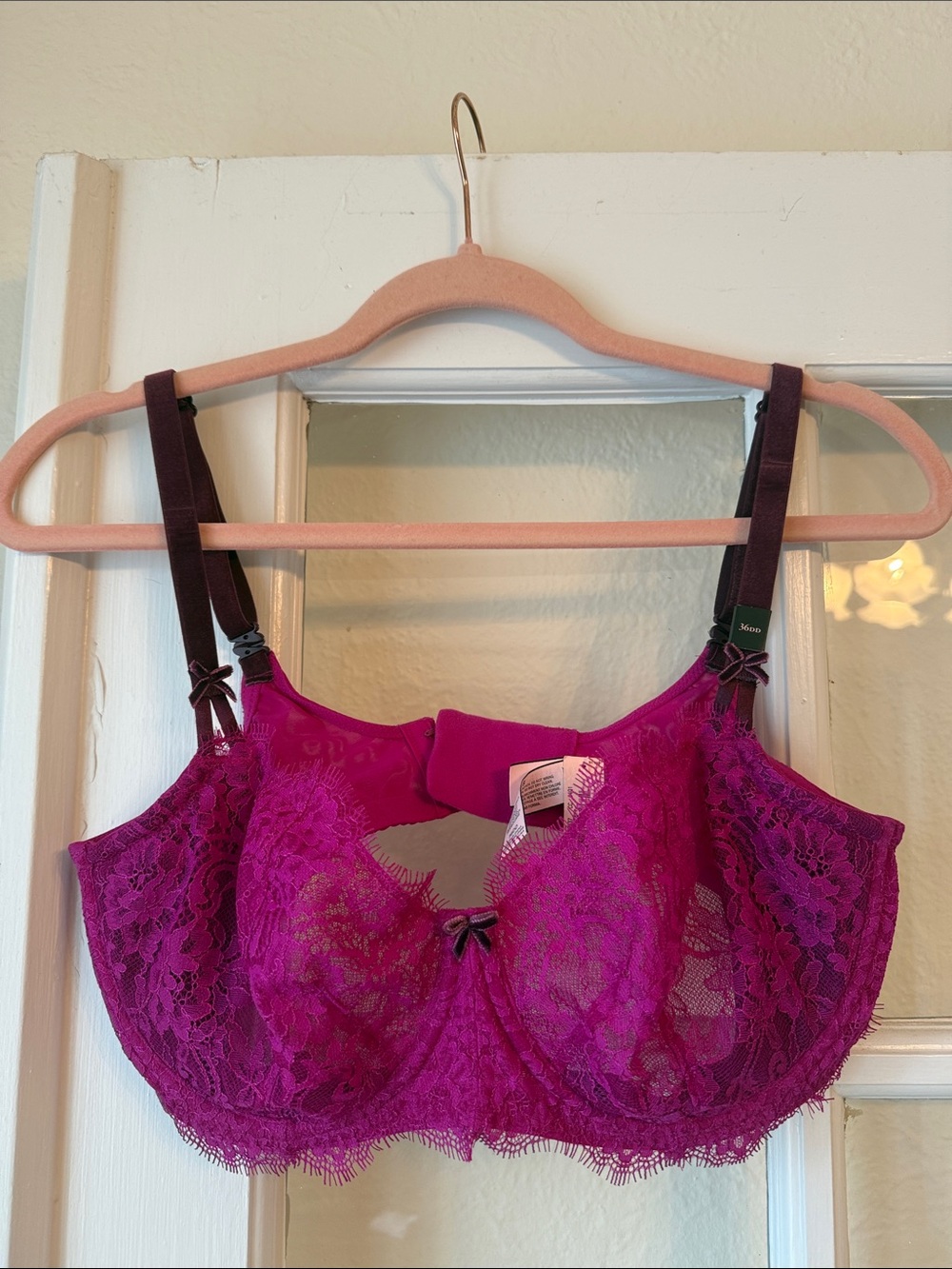 Victorias Secret Lace & Velvet Underwire Bra